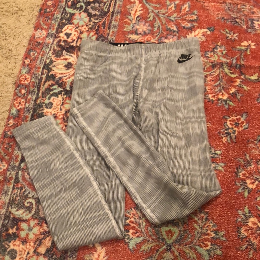 NIKE PRO WORKOUT LEGGINGS
